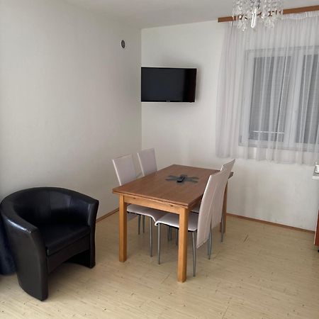 Apartman J&B Apartman Vir Kültér fotó