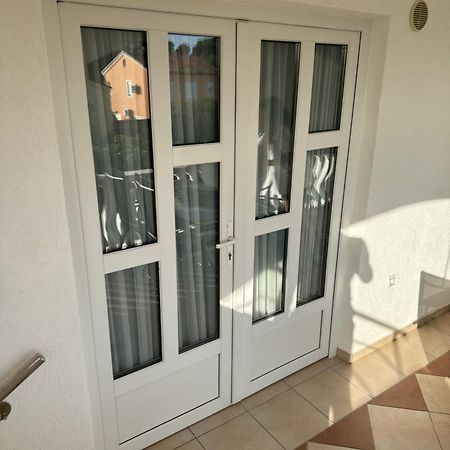 Apartman J&B Apartman Vir Kültér fotó