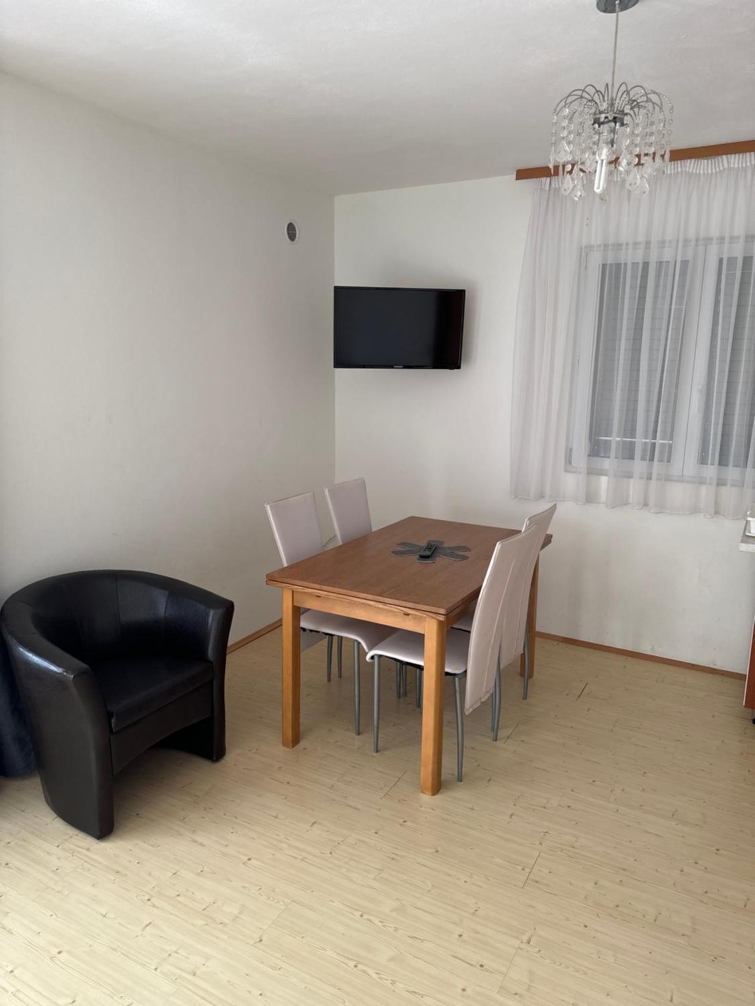 Apartman J&B Apartman Vir Kültér fotó